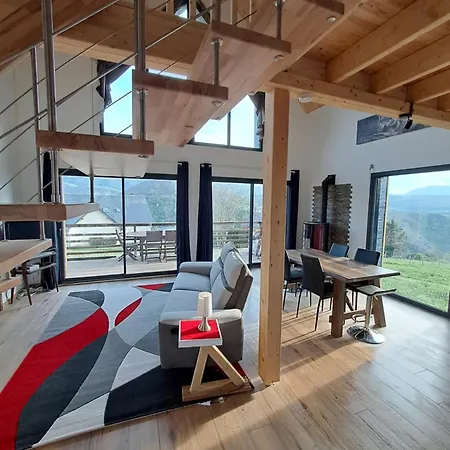 Dans Les Hautes- Pyrenees Entre Lourdes Et Bagneres Calme Et Vue Magnifique