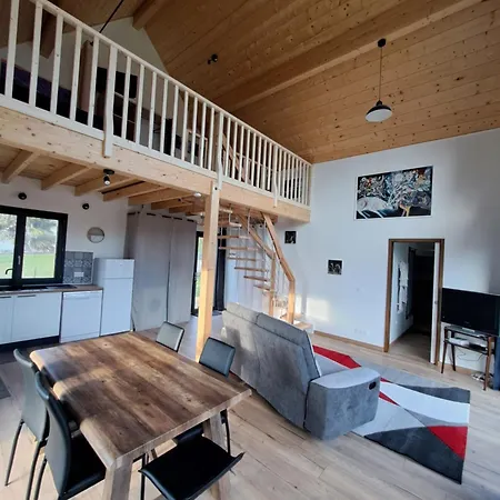 Dans Les Hautes- Pyrenees Entre Lourdes Et Bagneres Calme Et Vue Magnifique Chalé