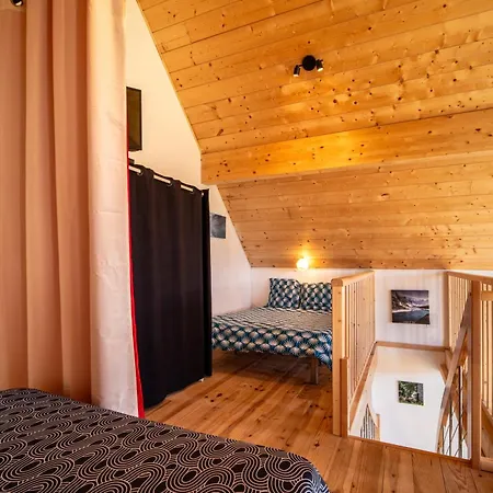 Dans Les Hautes- Pyrenees Entre Lourdes Et Bagneres Calme Et Vue Magnifique Chalé