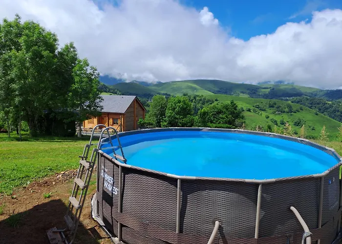 Dans Les Hautes- Pyrenees Entre Lourdes Et Bagneres Calme Et Vue Magnifique Шале
