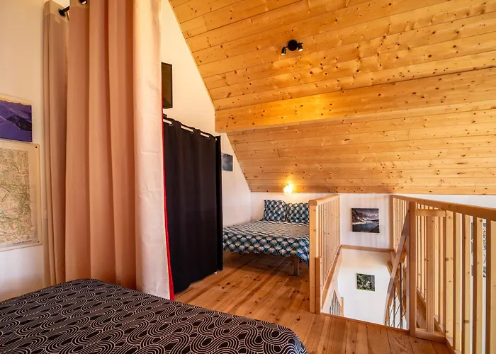 Dans Les Hautes- Pyrenees Entre Lourdes Et Bagneres Calme Et Vue Magnifique Шале